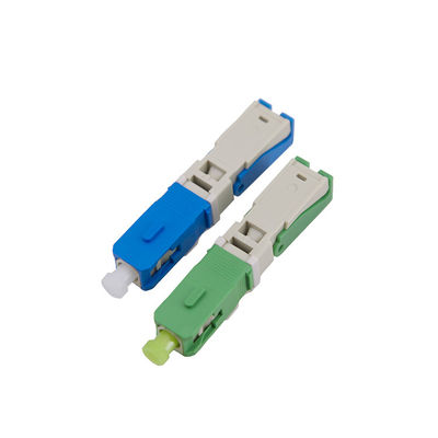 le Telecomunicazioni veloci del connettore 40N APC di fibra ottica di goccia 0.3db livellano